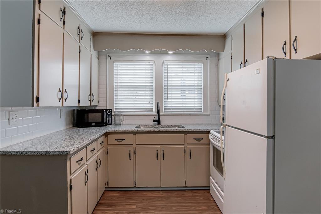 5462 Becks Church Road Winston-Salem, NC 27106 - Photo 15 of 30