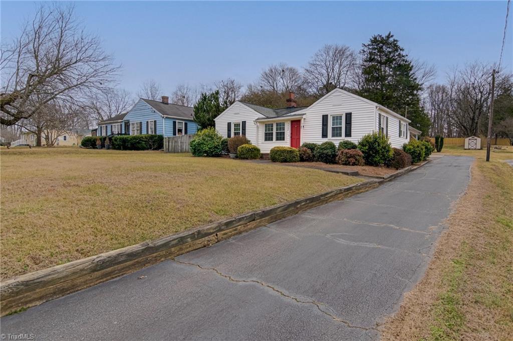 5462 Becks Church Road Winston-Salem, NC 27106 - Photo 4 of 30