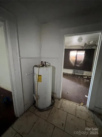 a view of a storage & utility room