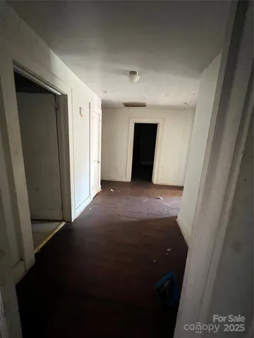 a view of empty room