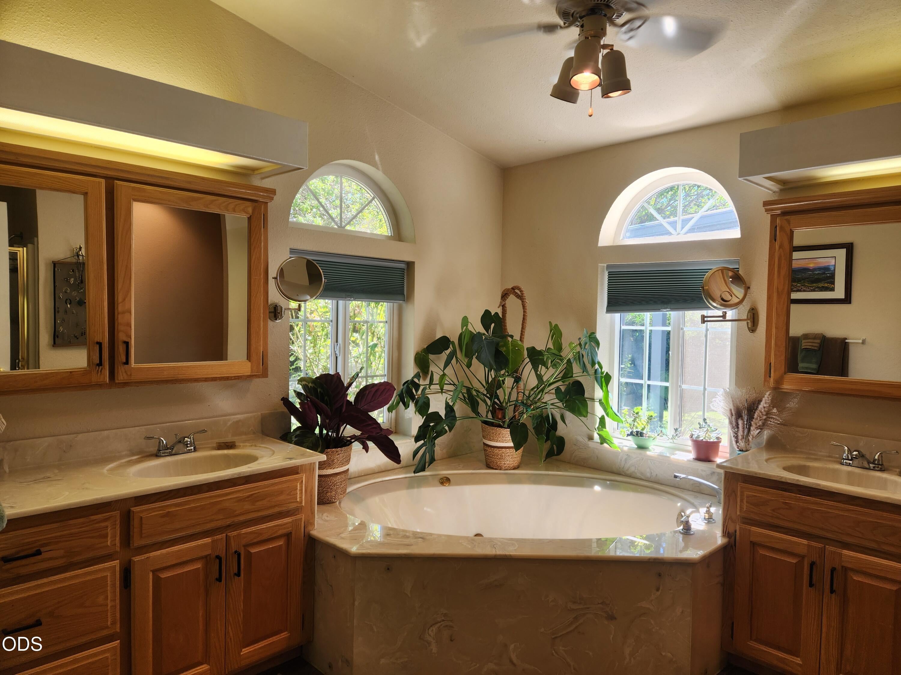 555 Freeman Road, Unit 249 Central Point, OR 97502 - Photo 38 of 53 Gallery Image 38