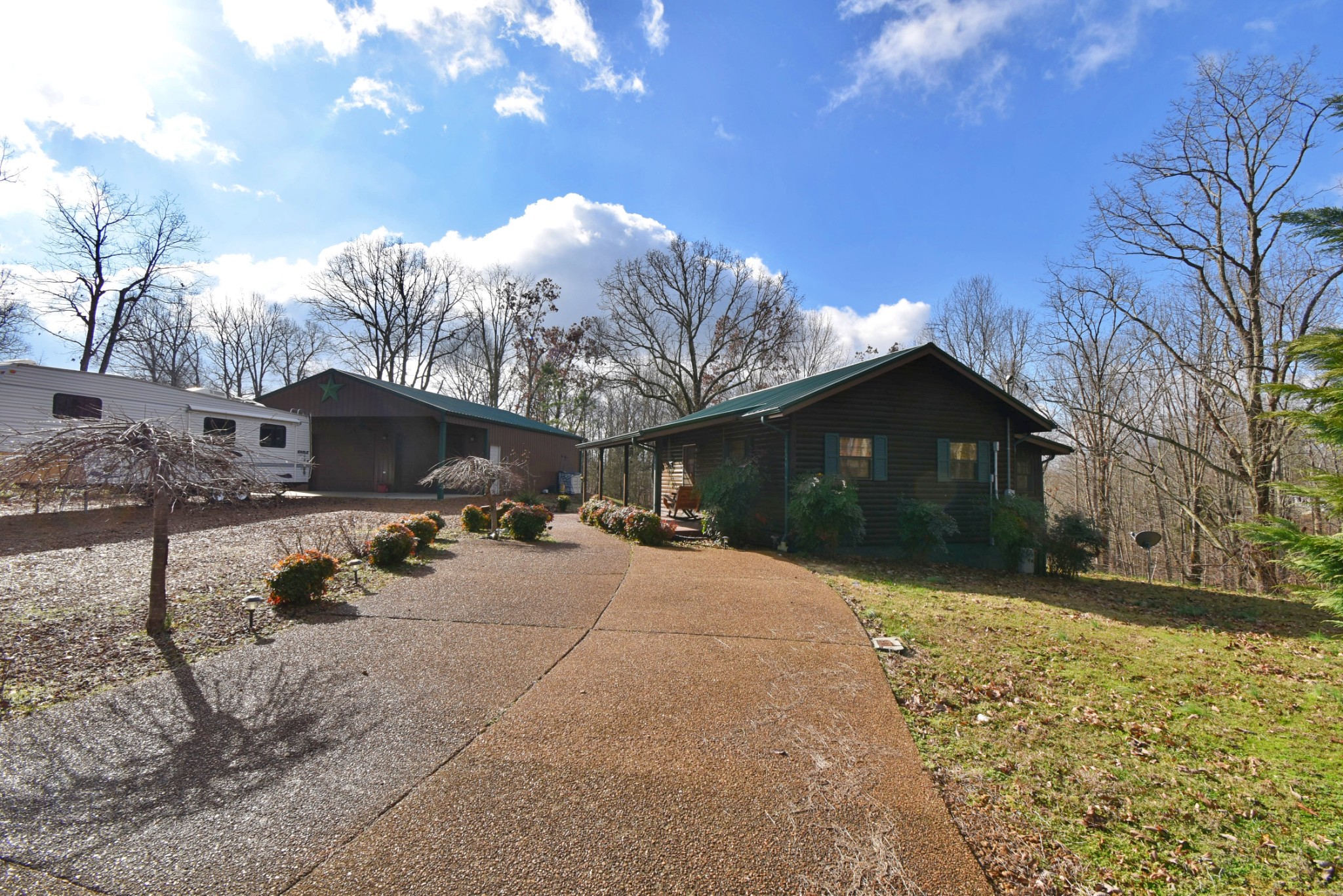 441 Fire Tower Road Linden, TN 37096 - Photo 4 of 26 Gallery Image 4