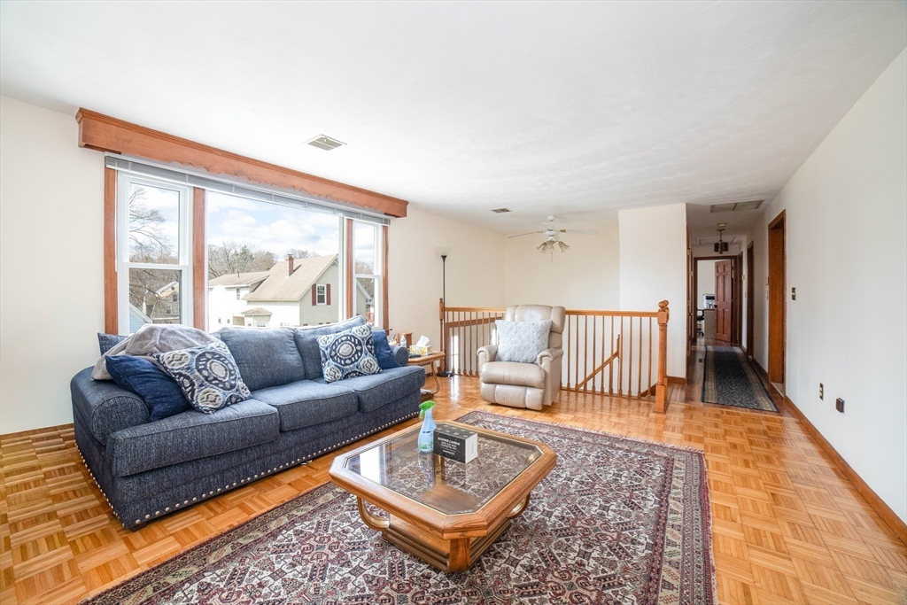 8 Minthorne Street Worcester, MA 01603 - Photo 12 of 30