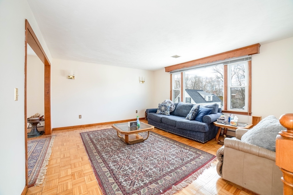 8 Minthorne Street Worcester, MA 01603 - Photo 13 of 30