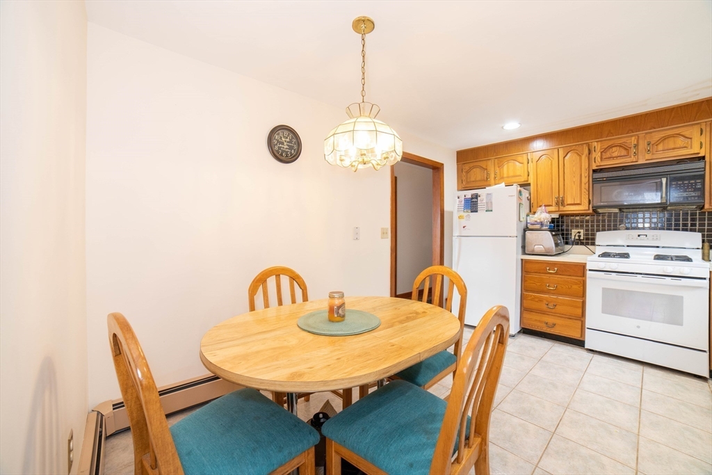 8 Minthorne Street Worcester, MA 01603 - Photo 15 of 30