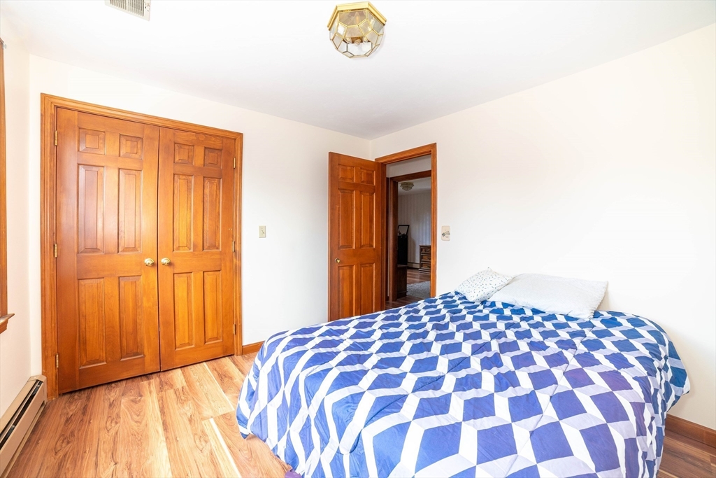 8 Minthorne Street Worcester, MA 01603 - Photo 27 of 30