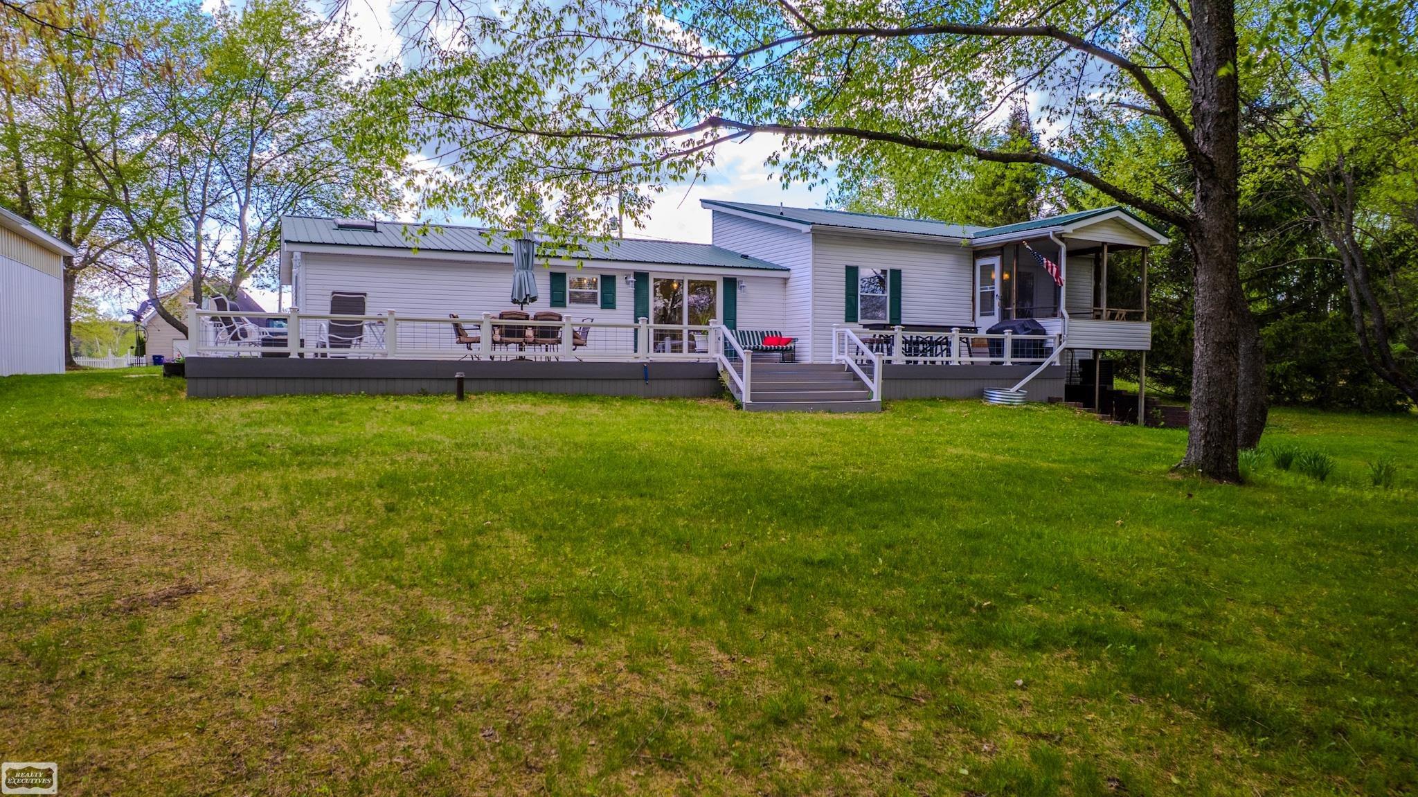 4309 Ridgeway Trail Lake, MI 48632 - Photo 8 of 58 50175376-6251b2f0-cc76-4031-a728-0f9ff1959d66.JPG