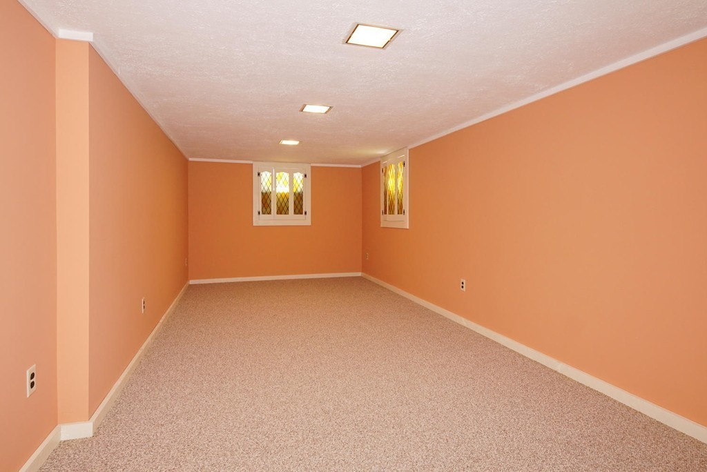 21 College Road Burlington, MA 01803 - Photo 19 of 28 Gallery Image 19
