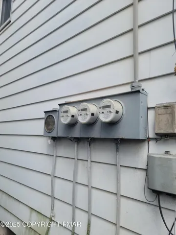 $274,900 | 627 Carey Avenue, Wilkes Barre, PA 18702