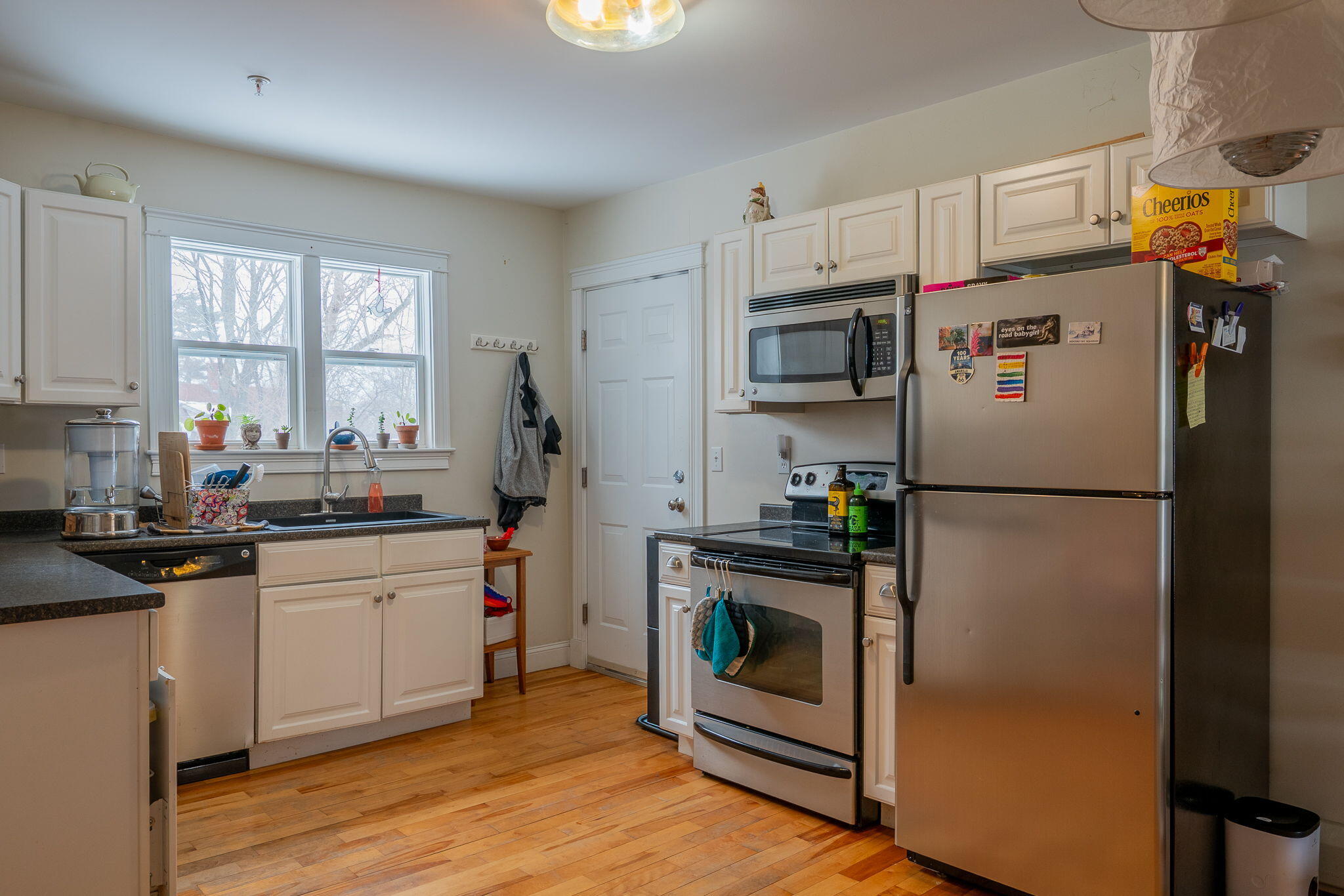 25 Cole Street, Unit 2 Westbrook, ME 04092 - Photo 4 of 27 16-web-or-mls-25 Cole St-70