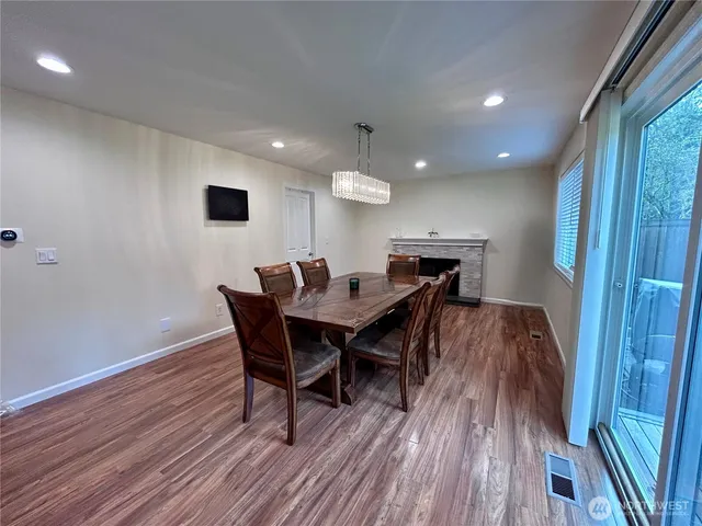 $4,950 | 4529 192nd Avenue Southeast, Issaquah, WA 98027