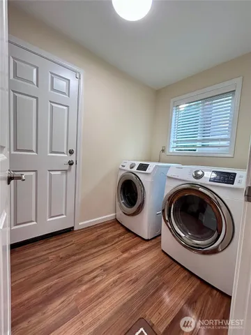 $4,950 | 4529 192nd Avenue Southeast, Issaquah, WA 98027