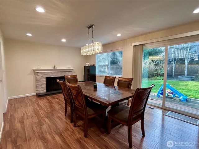 $4,950 | 4529 192nd Avenue Southeast, Issaquah, WA 98027