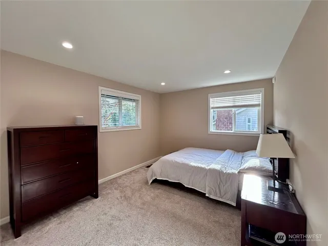 $4,950 | 4529 192nd Avenue Southeast, Issaquah, WA 98027