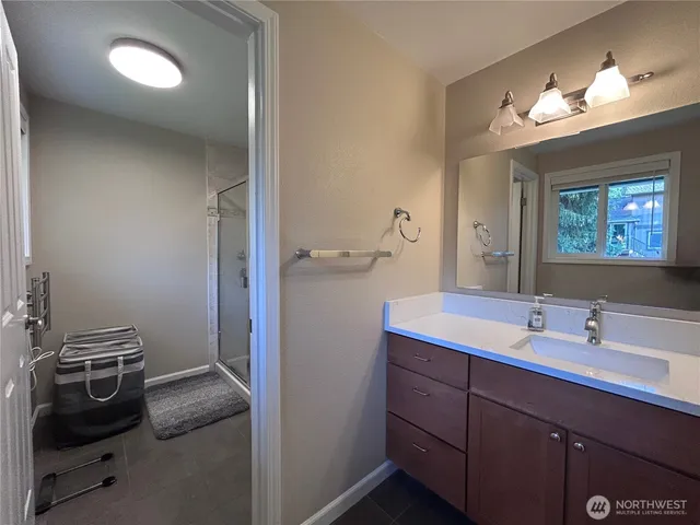 $4,950 | 4529 192nd Avenue Southeast, Issaquah, WA 98027