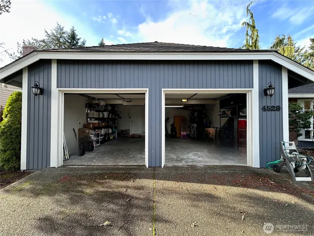 $4,950 | 4529 192nd Avenue Southeast, Issaquah, WA 98027