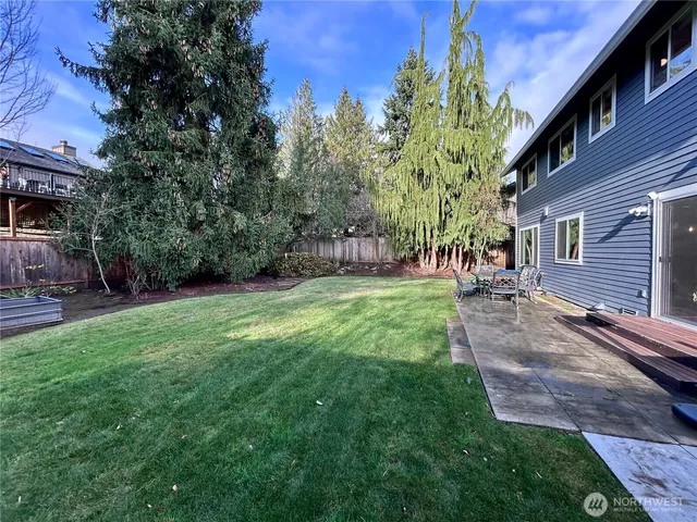 $4,950 | 4529 192nd Avenue Southeast, Issaquah, WA 98027