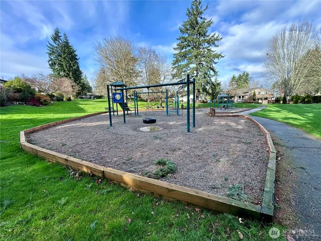 $4,950 | 4529 192nd Avenue Southeast, Issaquah, WA 98027