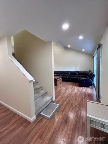 $4,950 | 4529 192nd Avenue Southeast, Issaquah, WA 98027