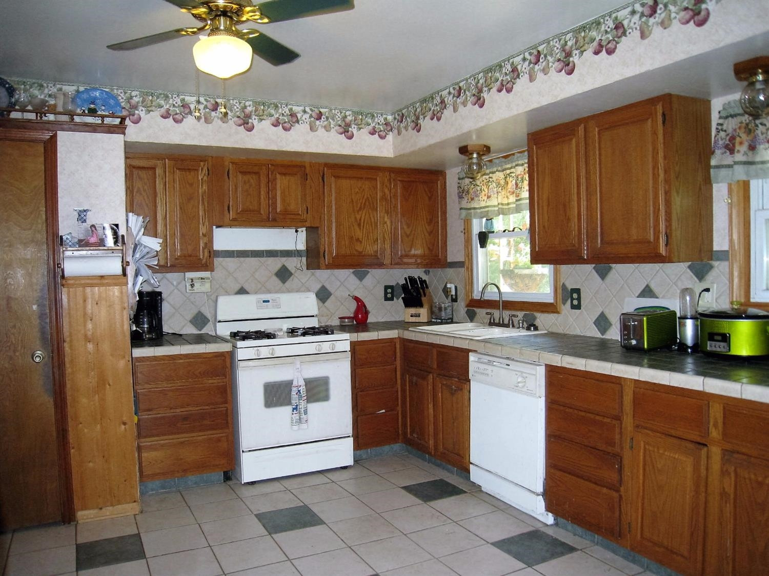 11410 Crowe Road Milan, MI 48160 - Photo 3 of 10 Photo 3
