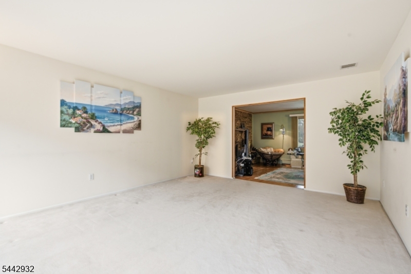 37 Continental Road Morris Plains, NJ 07950 - Photo 7 of 42