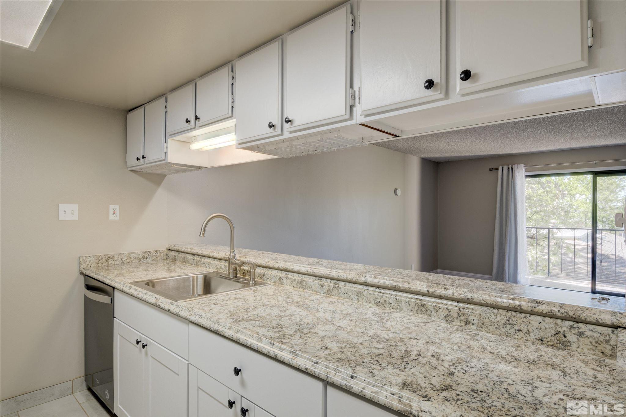 1520 Carlin Street Reno, NV 89503 - Photo 8 of 28 Photo 8
