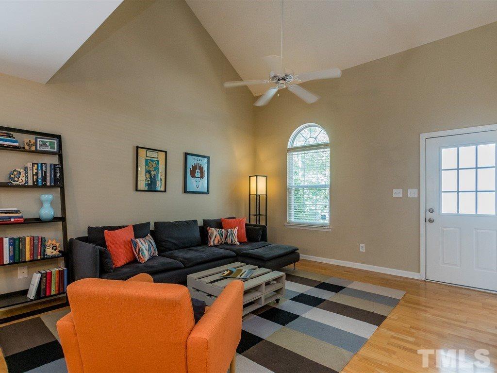 20 Wiltshire Place Durham, NC 27713 - Photo 4 of 24
