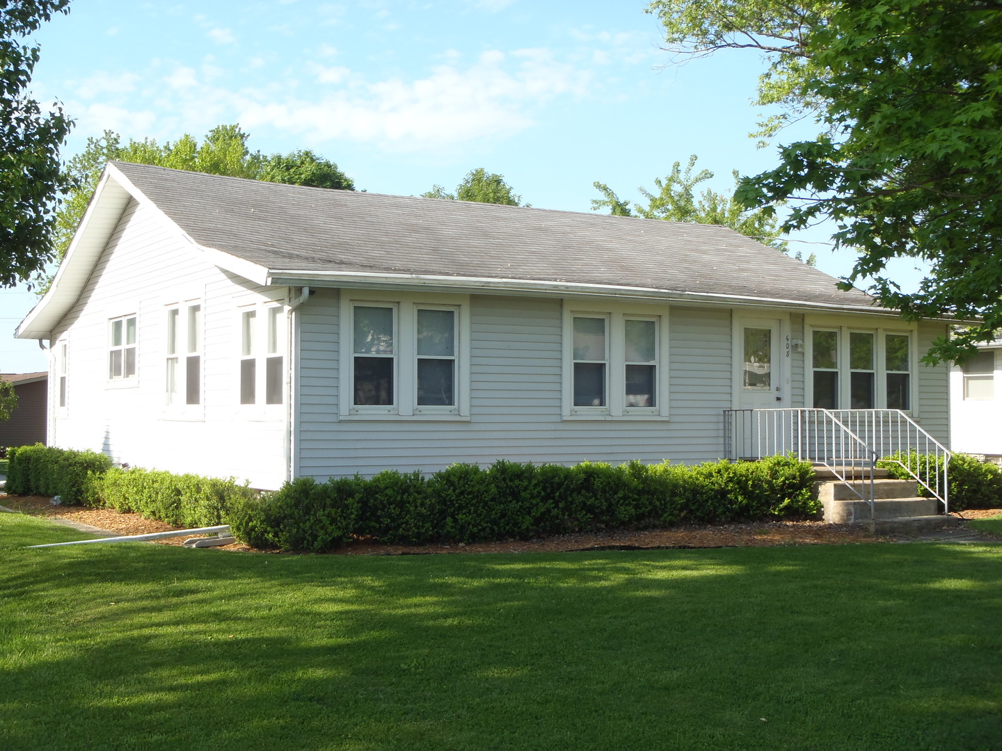 608 East Harrison Street Ransom, IL 60470 - Photo 1 of 13