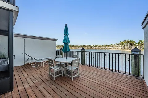 $464,000 | 6294 Bahia Del Mar Circle, Unit 107, St. Petersburg, FL 33715