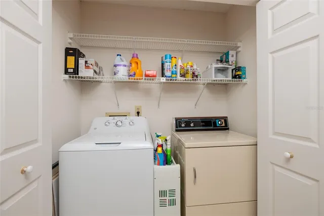 $425,000 | 216 Sun Vista Court South, Treasure Island, FL 33706