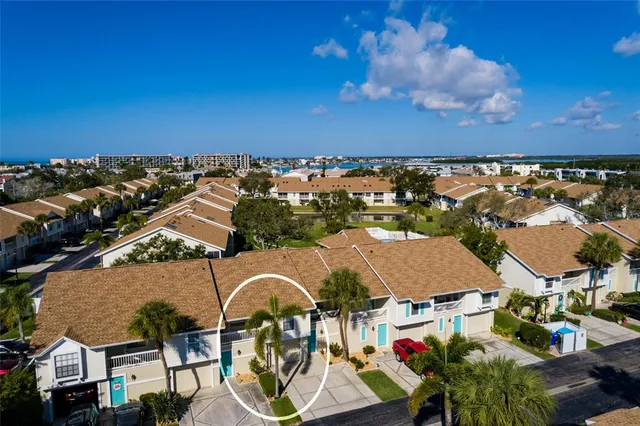 $425,000 | 216 Sun Vista Court South, Treasure Island, FL 33706