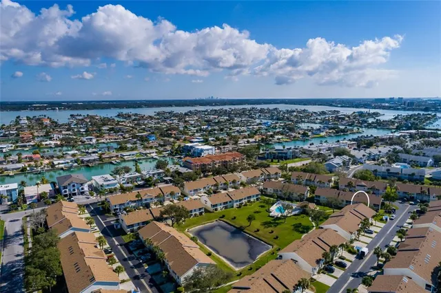 $425,000 | 216 Sun Vista Court South, Treasure Island, FL 33706