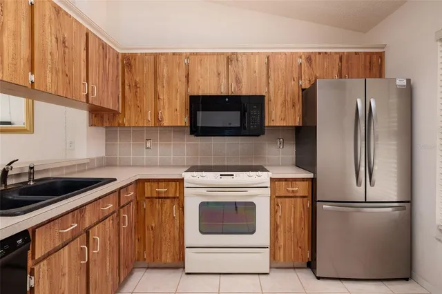 $425,000 | 216 Sun Vista Court South, Treasure Island, FL 33706