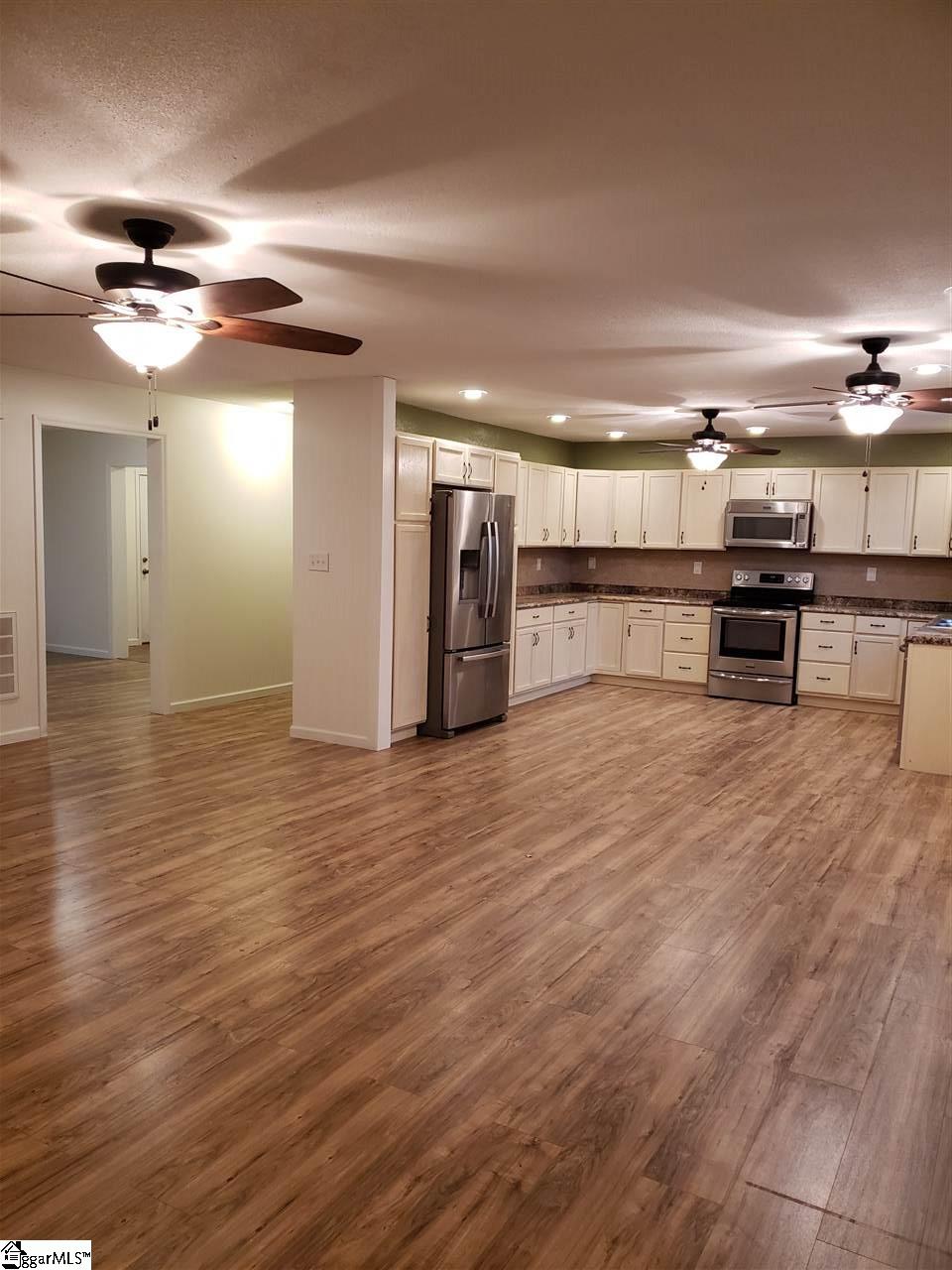 490 Fews Bridge Road Taylors, SC 29687 - Photo 8 of 17
