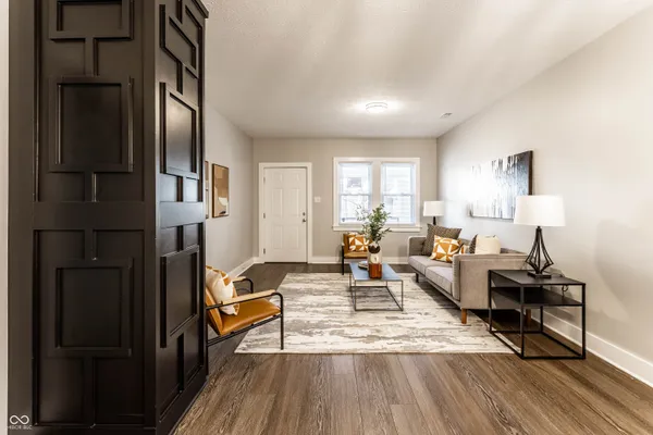 $1,700 | 925 North Oxford Street, Indianapolis, IN 46201