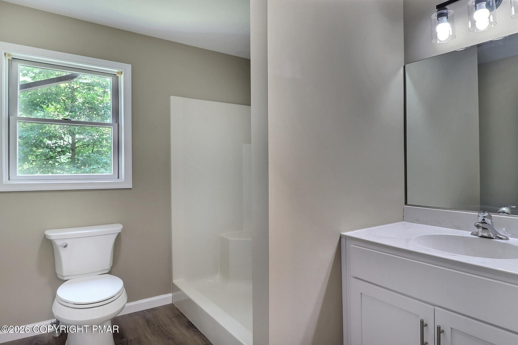 307 Foxglove Road Stroudsburg, PA 18360 - Photo 28 of 41 2nd Bathroom