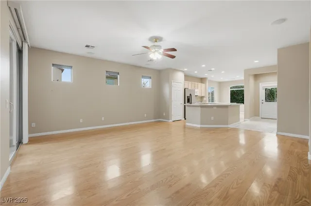 $2,100 | 10631 Sweet Lilly Court, Las Vegas, NV 89141