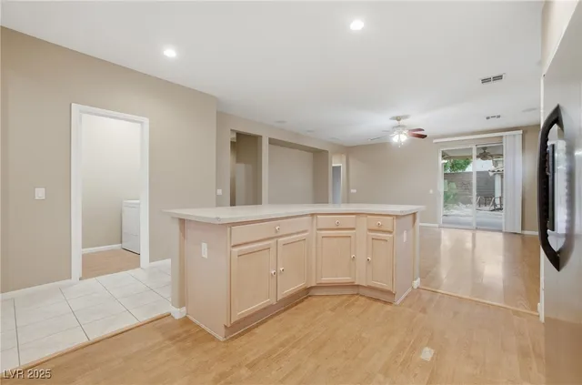 $2,100 | 10631 Sweet Lilly Court, Las Vegas, NV 89141
