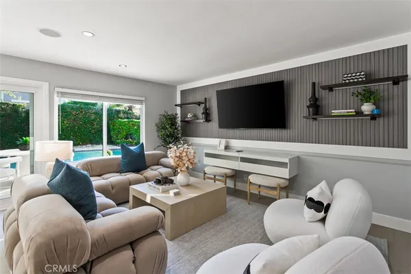 $2,100,000 | 9882 Kings Canyon Drive, Huntington Beach, CA 92646