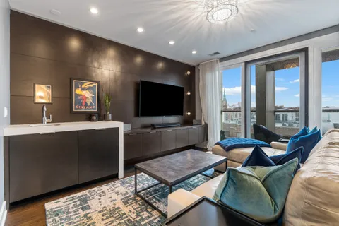 $1,825,000 | 1303 West Diversey Parkway, Chicago, IL 60614