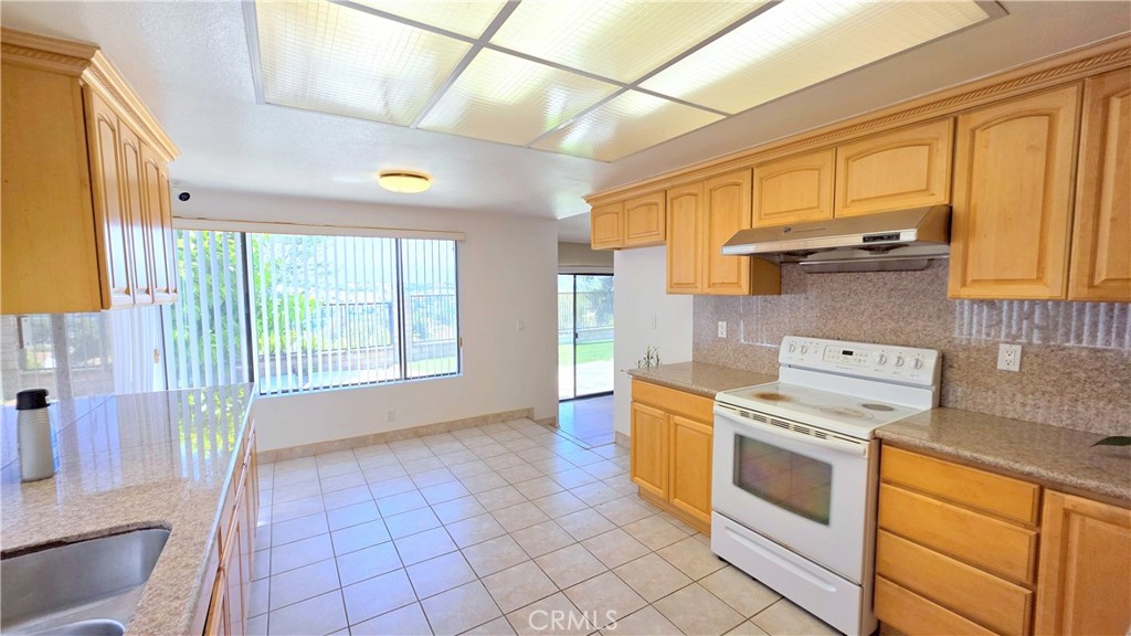 21355 Chirping Sparrow Road Diamond Bar, CA 91765 - Photo 7 of 35