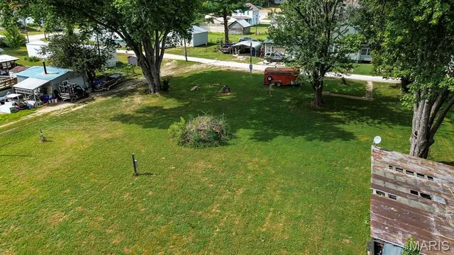 $25,900 | 305 West Walnut Street, Kampsville, IL 62053