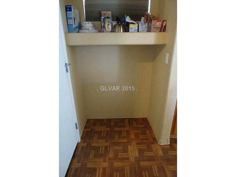 10134 Rice Paper Street Las Vegas, NV 89183 - Photo 8 of 35 Property Photo. Kitchen