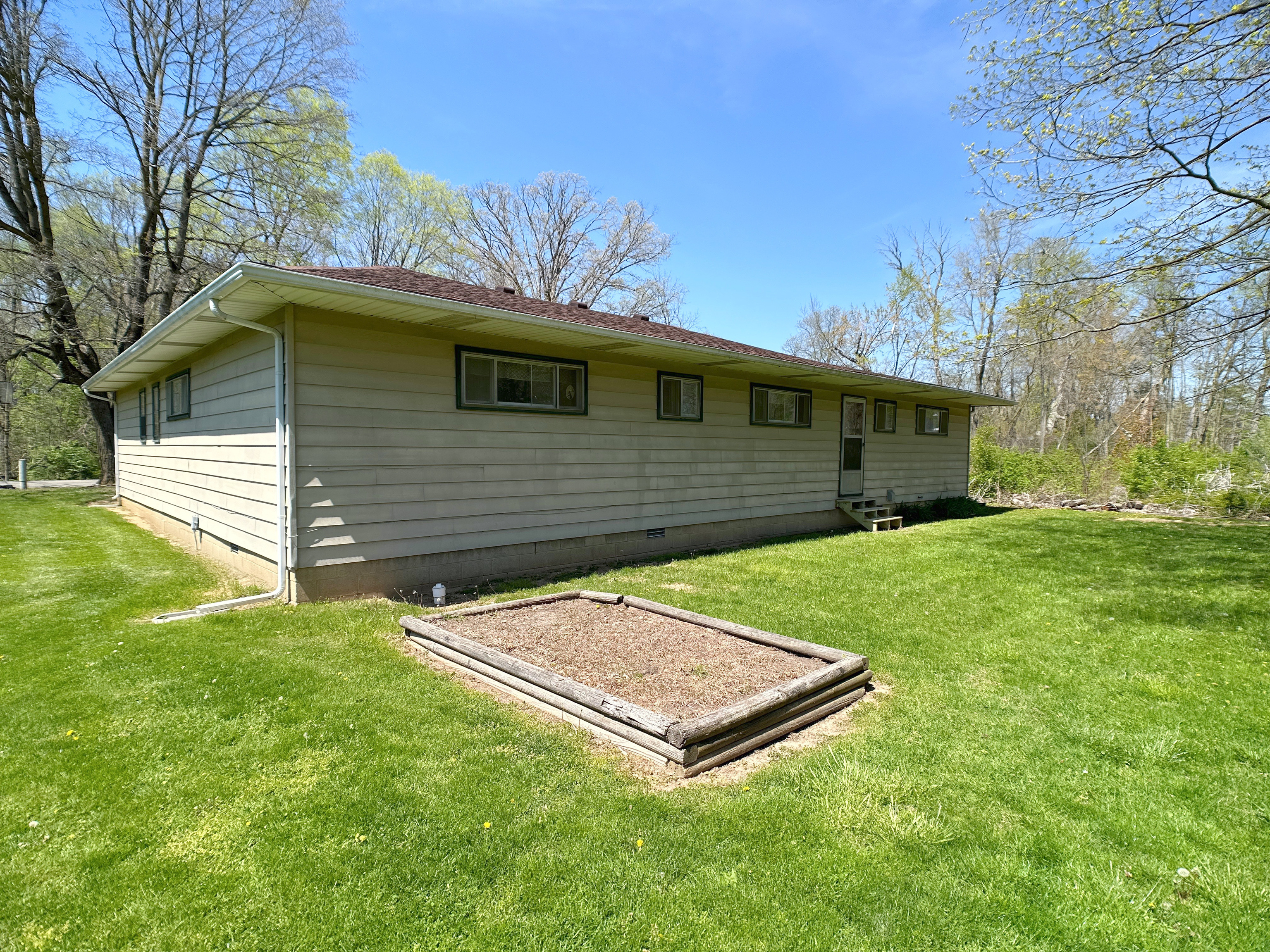 860 South Country Club Road New Castle, IN 47362 - Photo 28 of 30 Gallery Image 28
