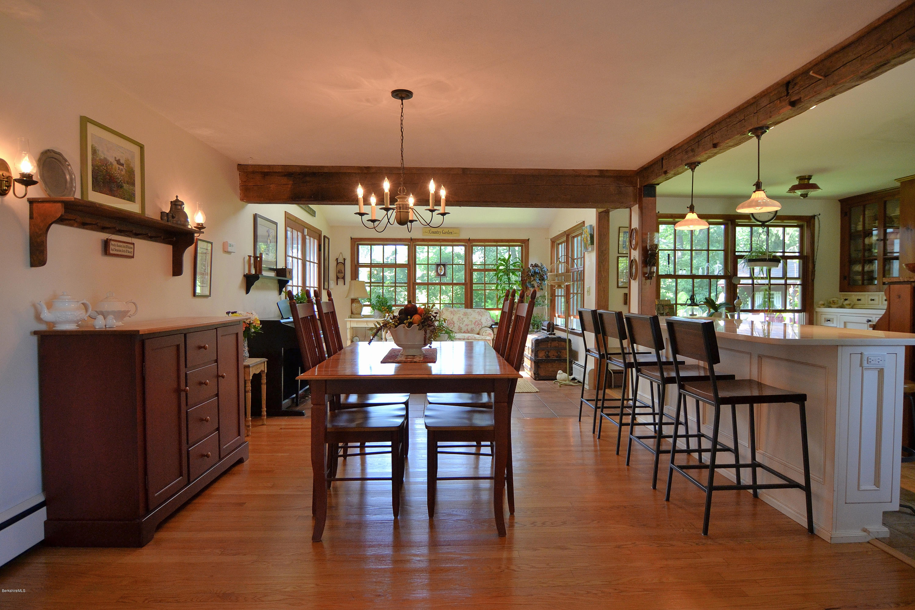37 Valentine Road Pittsfield, MA 01201 - Photo 11 of 55 Dining Room