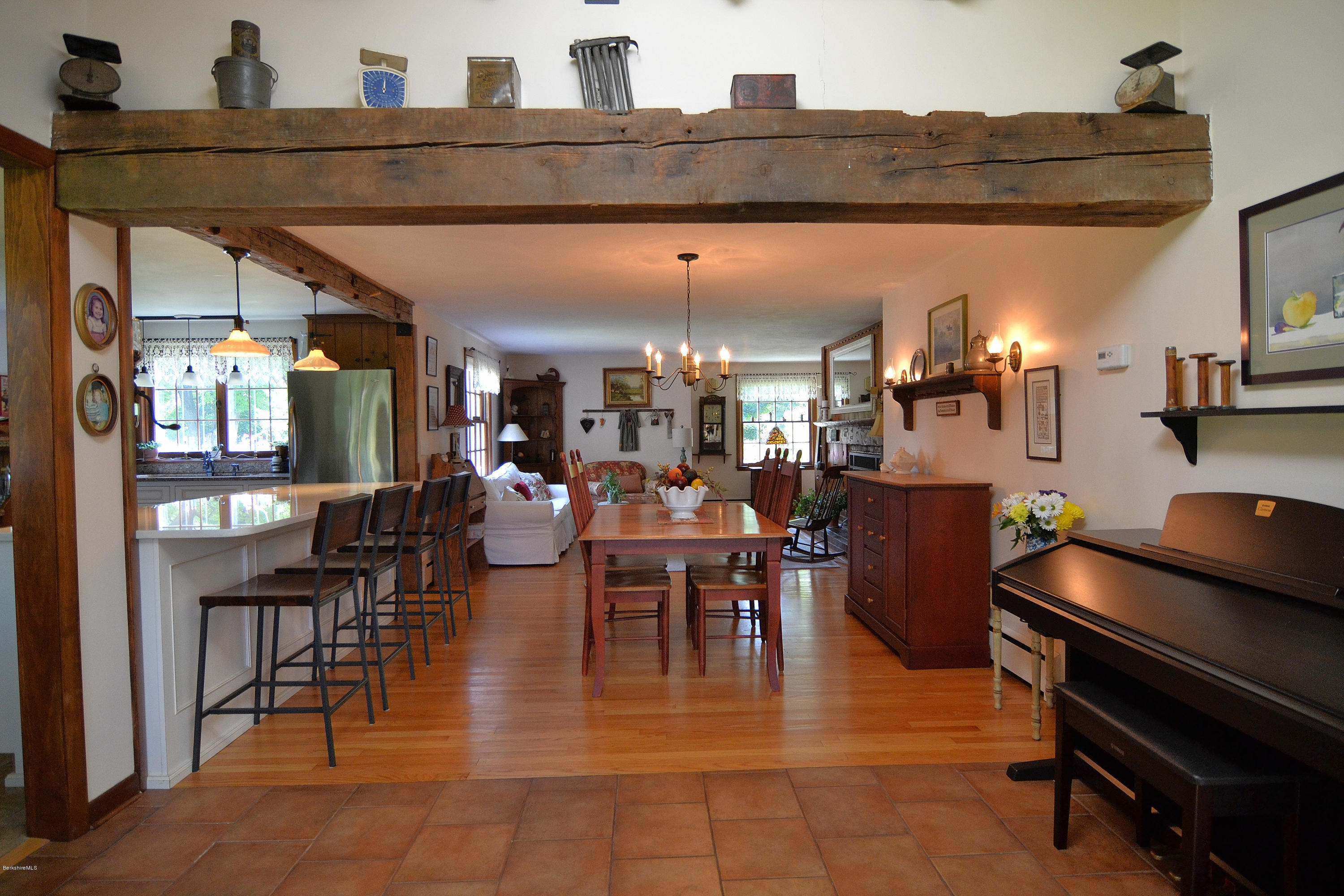 37 Valentine Road Pittsfield, MA 01201 - Photo 12 of 55 Dining Room