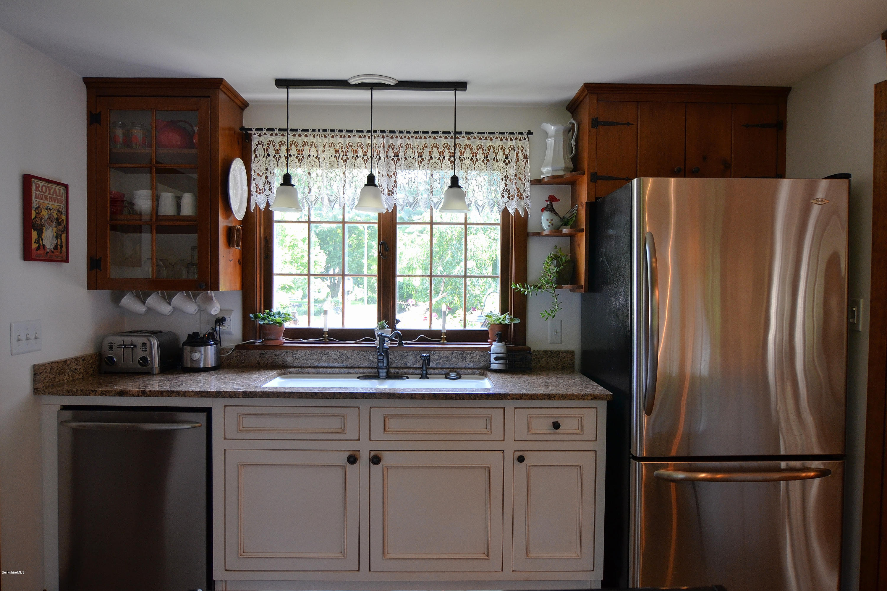 37 Valentine Road Pittsfield, MA 01201 - Photo 21 of 55 Kitchen