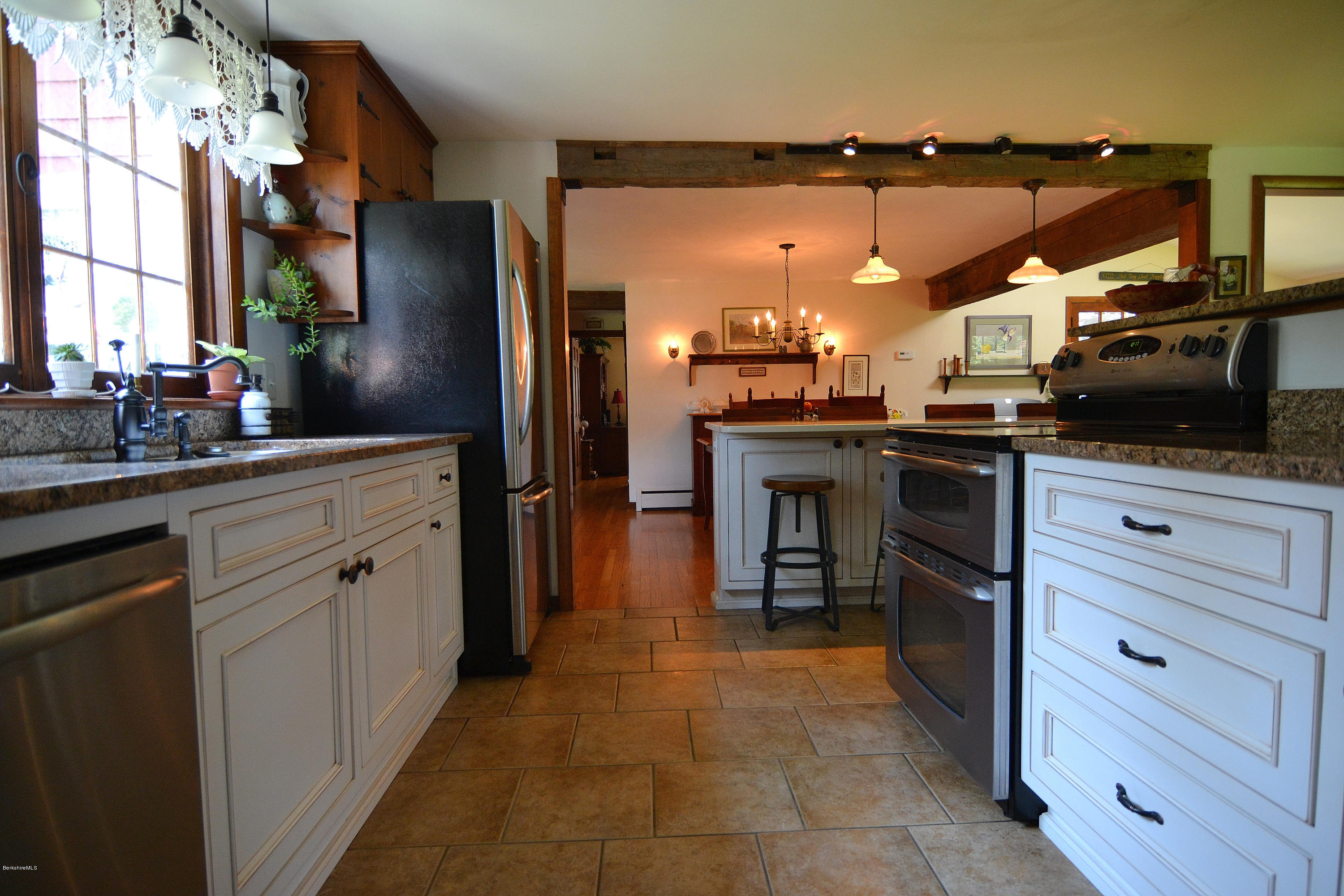 37 Valentine Road Pittsfield, MA 01201 - Photo 23 of 55 Kitchen