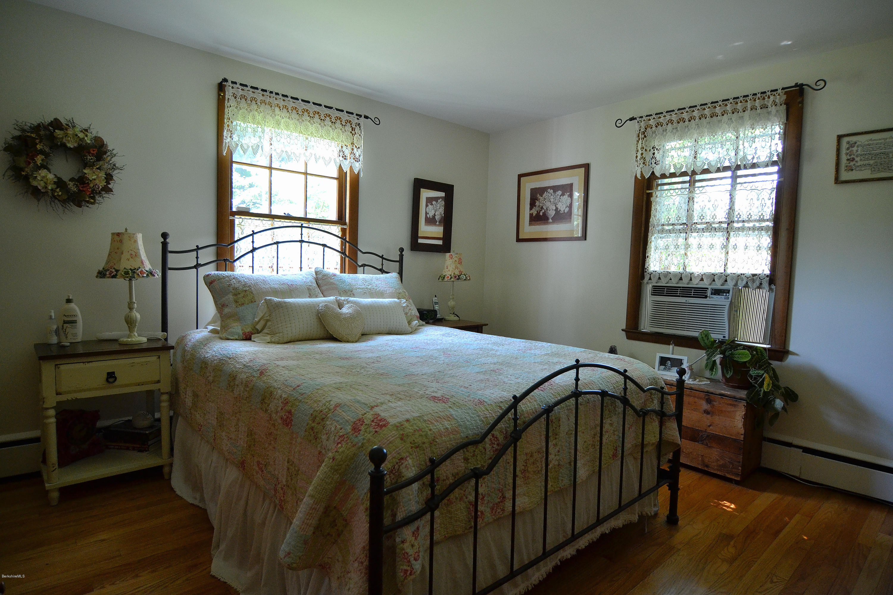 37 Valentine Road Pittsfield, MA 01201 - Photo 25 of 55 Bedroom 1