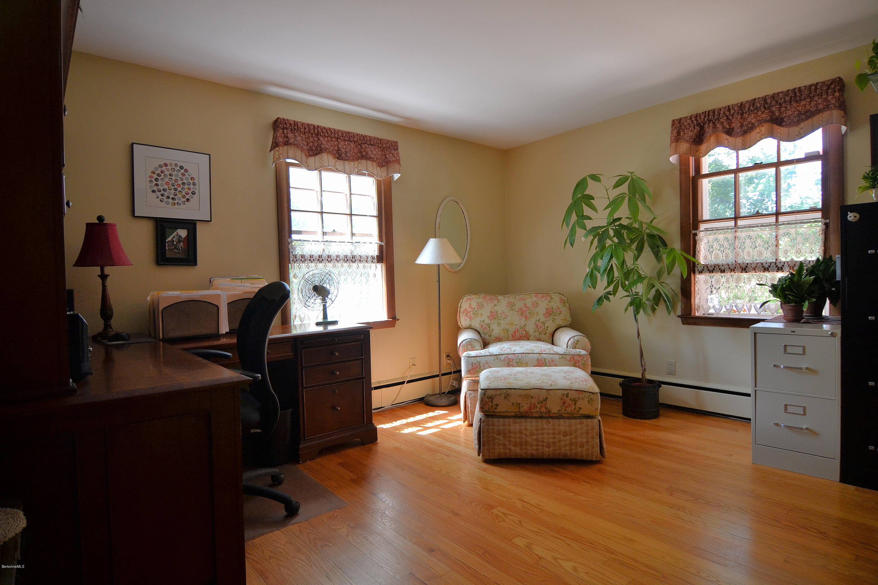 37 Valentine Road Pittsfield, MA 01201 - Photo 29 of 55 Bedroom 2